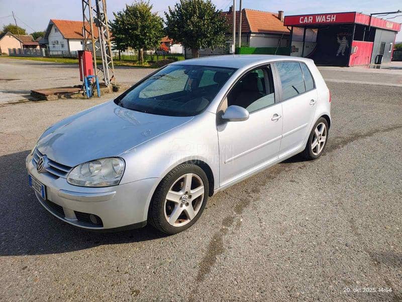 Volkswagen Golf 5 BLS 2007. god. -  kompletan auto u delovima