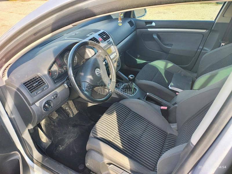 Volkswagen Golf 5 BLS 2007. god. -  kompletan auto u delovima
