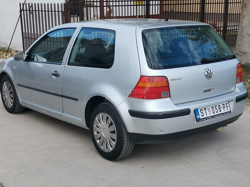 Volkswagen Golf 4 1.4