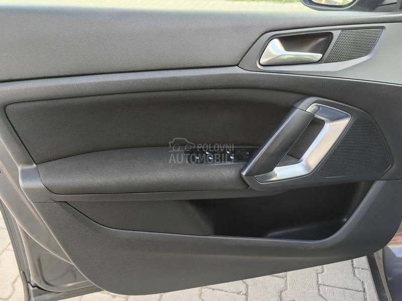 Peugeot 308 1.6BlueHDI BUSINESS