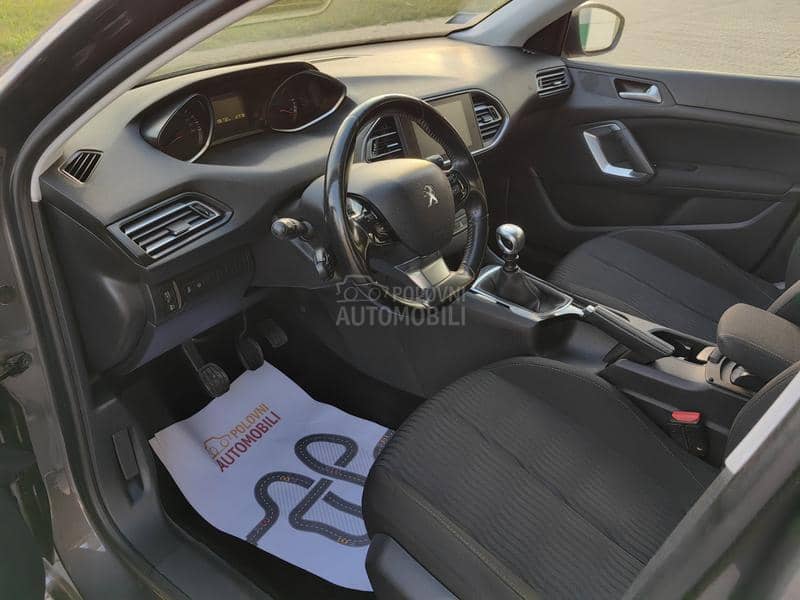 Peugeot 308 1.6BlueHDI BUSINESS