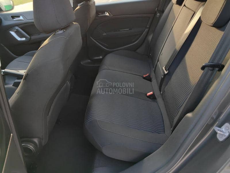 Peugeot 308 1.6BlueHDI BUSINESS