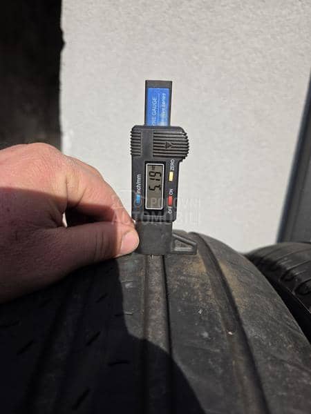 Pirelli 245/45 R18 Letnja