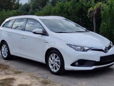 Toyota Auris 1.8 hibrid