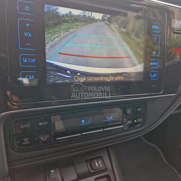 Toyota Auris 1.8 hibrid