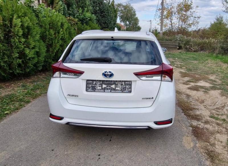 Toyota Auris 1.8 hibrid