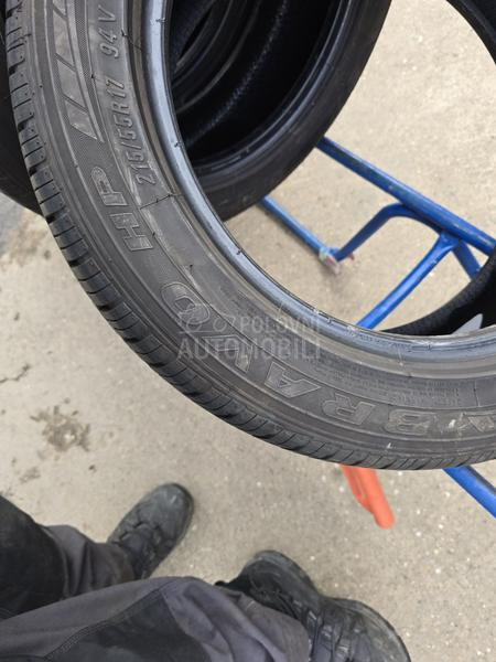 Maxxis 215/55 R17 Zimska