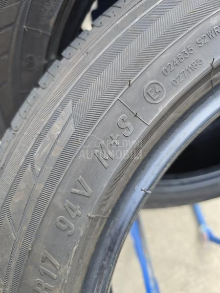 Maxxis 215/55 R17 Zimska