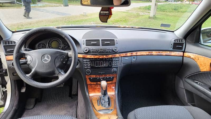 Mercedes Benz E 220 220CDI Mercedes Benz E 220 220CDI