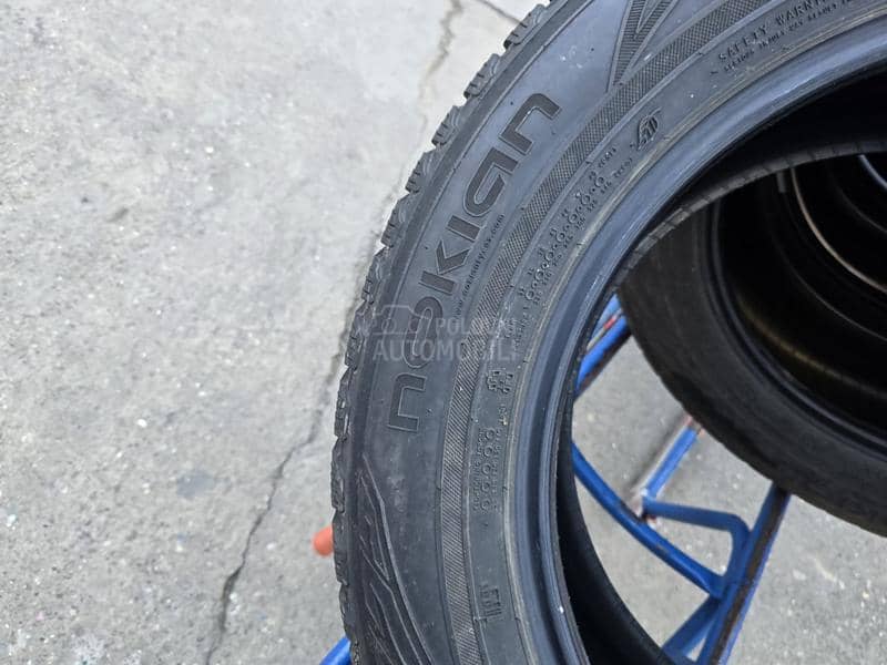 Nokian 255/55 R18 Zimska