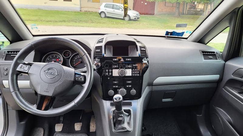 Opel Zafira 1.6 METAN Opel Zafira 1.6 METAN