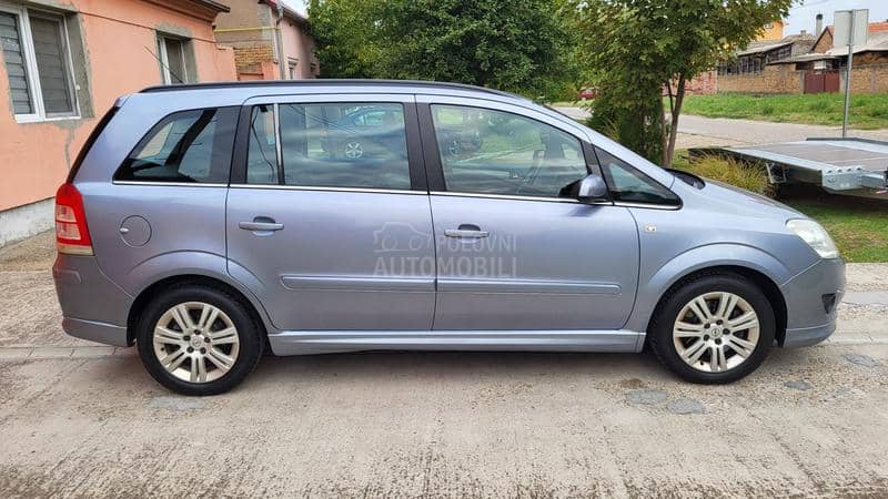 Opel Zafira 1.6 METAN Opel Zafira 1.6 METAN