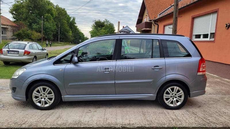 Opel Zafira 1.6 METAN Opel Zafira 1.6 METAN