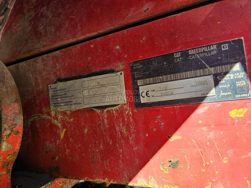 CAT 324D