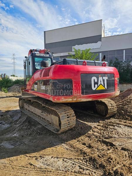 CAT 324D