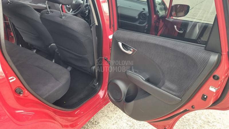 Honda Jazz 1.3 matic hybrid