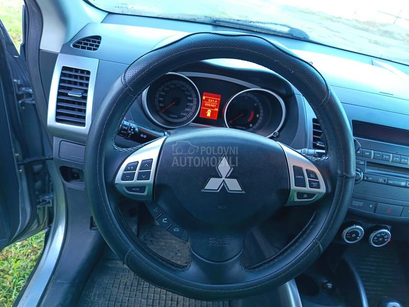 Mitsubishi Outlander 2.0 TDI
