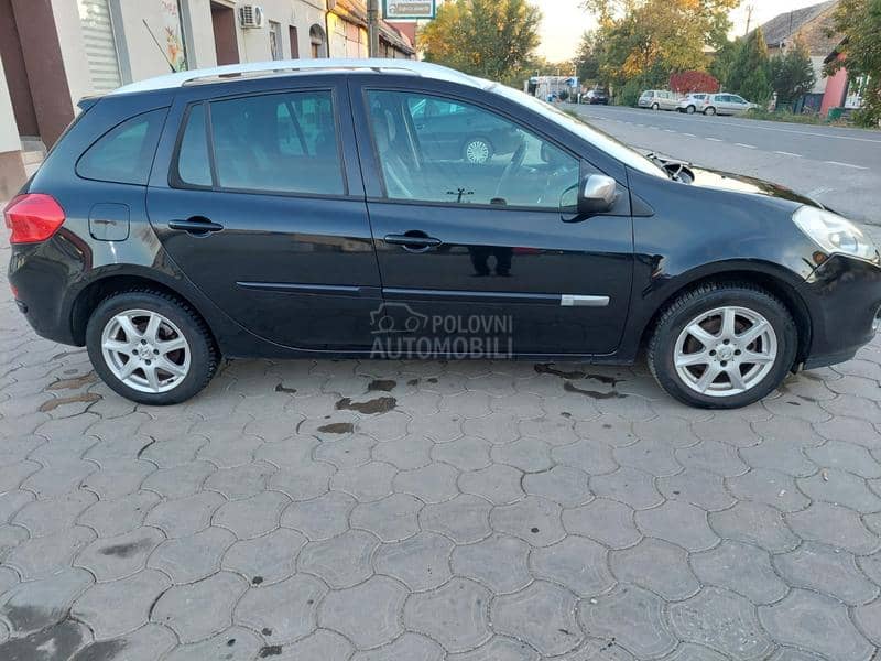 Renault Clio NIGHT I DAY NAWI