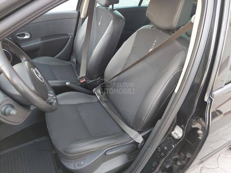 Renault Clio NIGHT I DAY NAWI