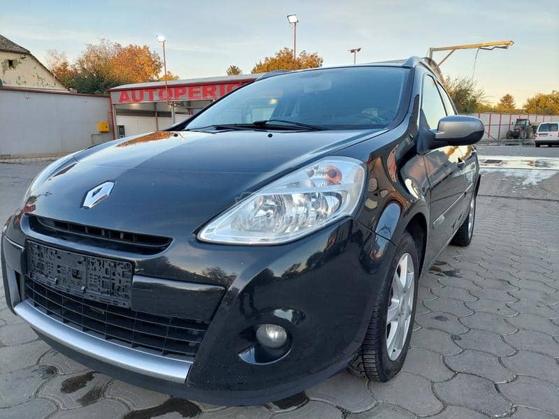 Renault Clio NIGHT I DAY NAWI