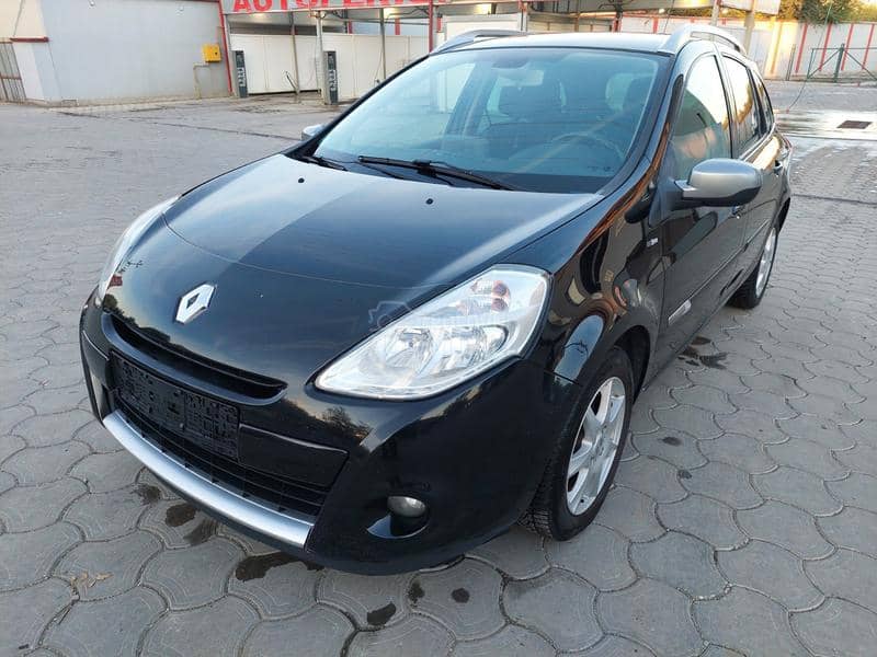 Renault Clio NIGHT I DAY NAWI