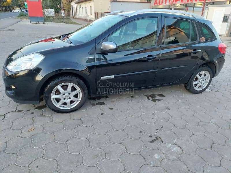 Renault Clio NIGHT I DAY NAWI