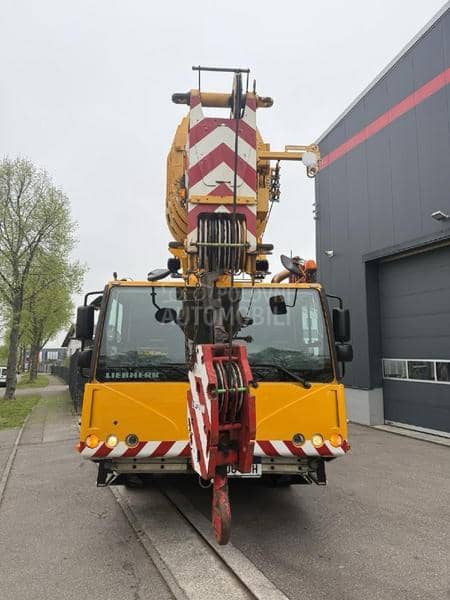 Liebherr LTM 1055
