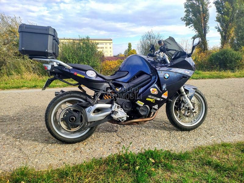 BMW F800ST