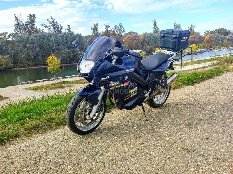 BMW F800ST