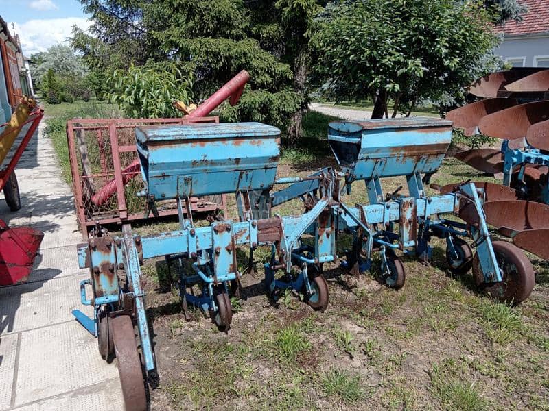 IMT poljoprivrednih masina