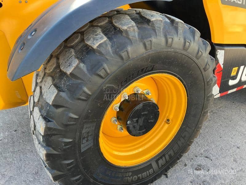 JCB 560 80 WASTEMASTER