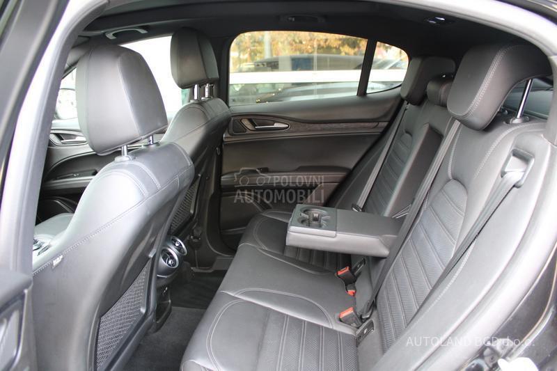 Alfa Romeo Stelvio 2.0 SPRINT Q4 AUT