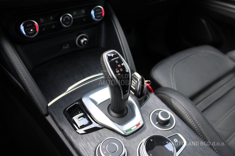 Alfa Romeo Stelvio 2.0 SPRINT Q4 AUT