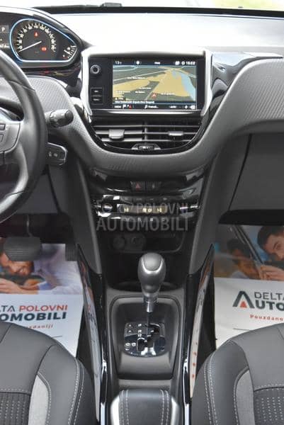 Peugeot 2008 1.2 Allure AT