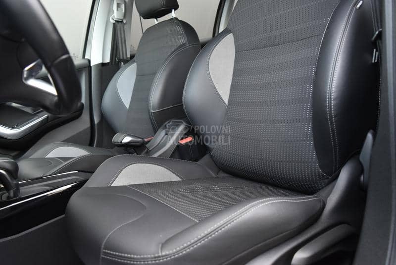 Peugeot 2008 1.2 Allure AT
