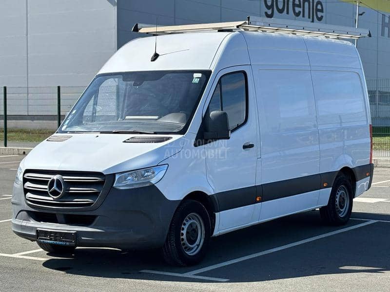 Mercedes Benz Sprinter 311