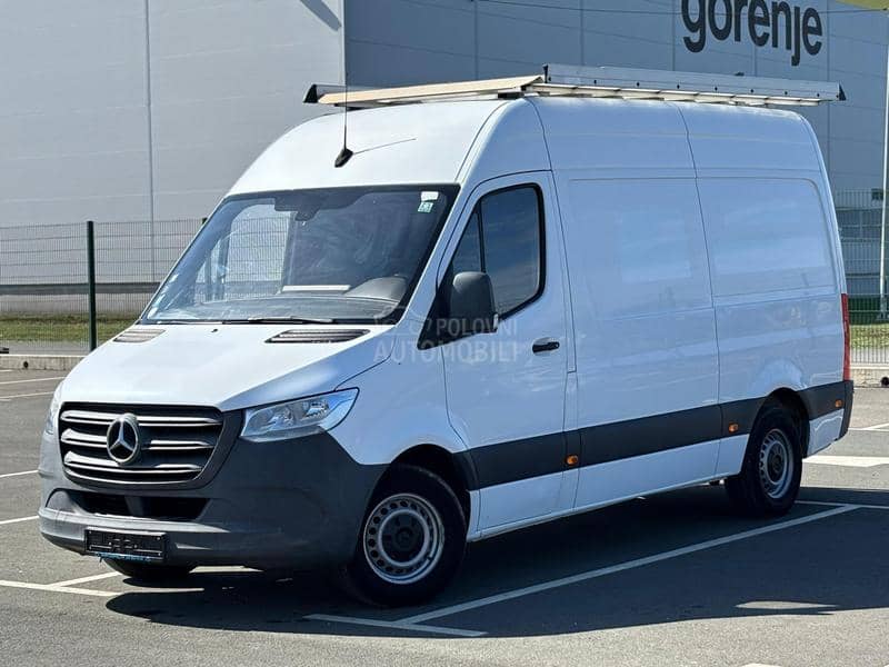 Mercedes Benz Sprinter 311