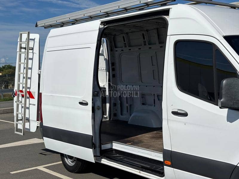 Mercedes Benz Sprinter 311