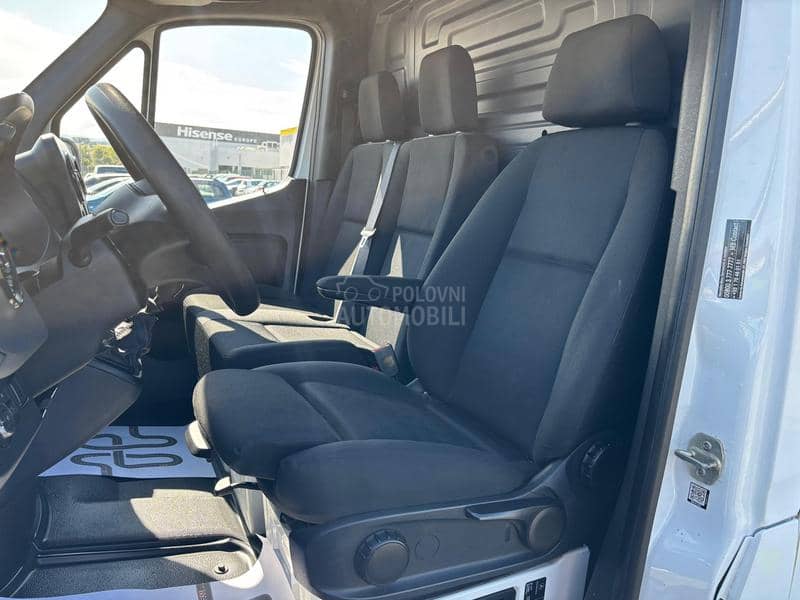 Mercedes Benz Sprinter 311