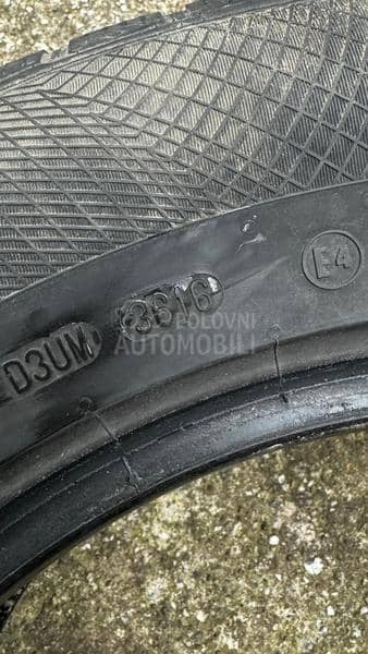 Continental 215/65 R16 Zimska