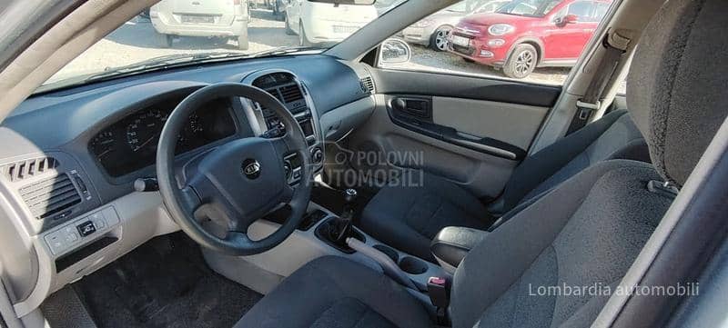 Kia Cerato 1.6 LX TNG