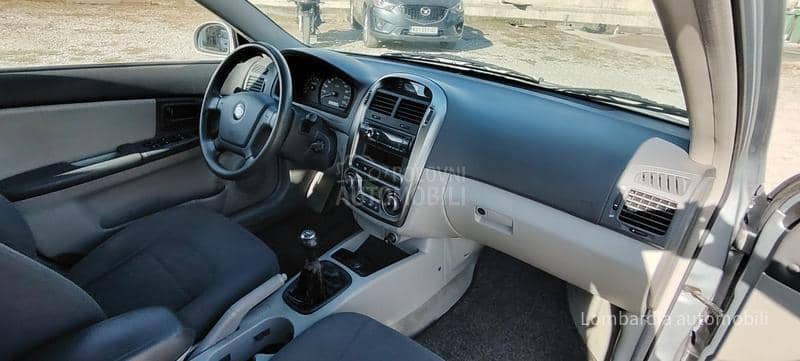 Kia Cerato 1.6 LX TNG