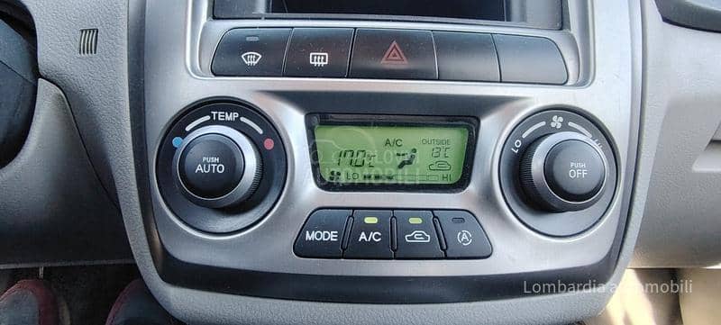 Kia Cerato 1.6 LX TNG