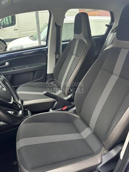Volkswagen up! 