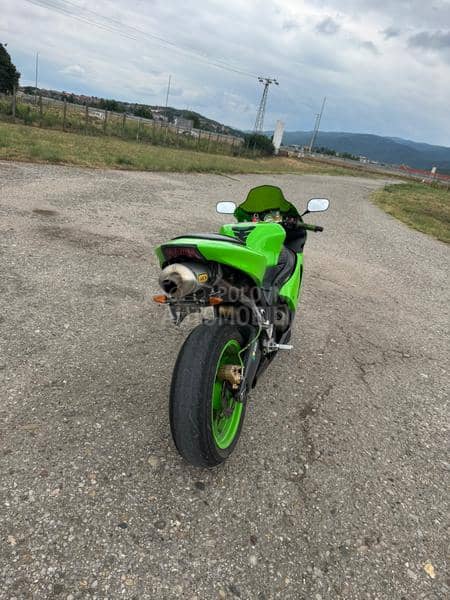 Kawasaki ZX6R 636