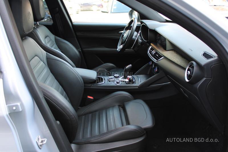 Alfa Romeo Stelvio 2.0 SPRINT Q4 AUT