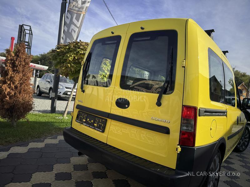 Opel Combo 1.4B COSMO