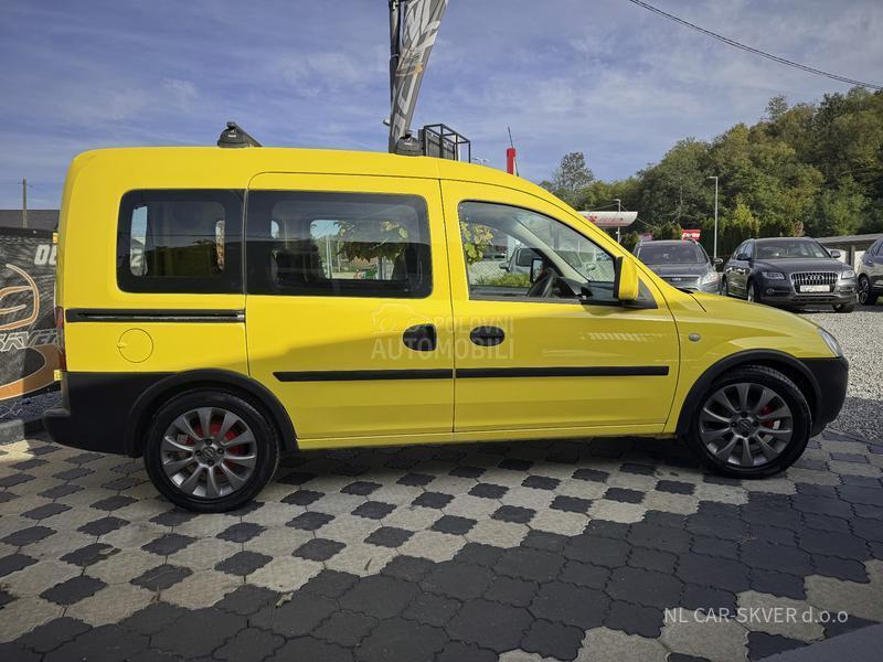 Opel Combo 1.4B COSMO