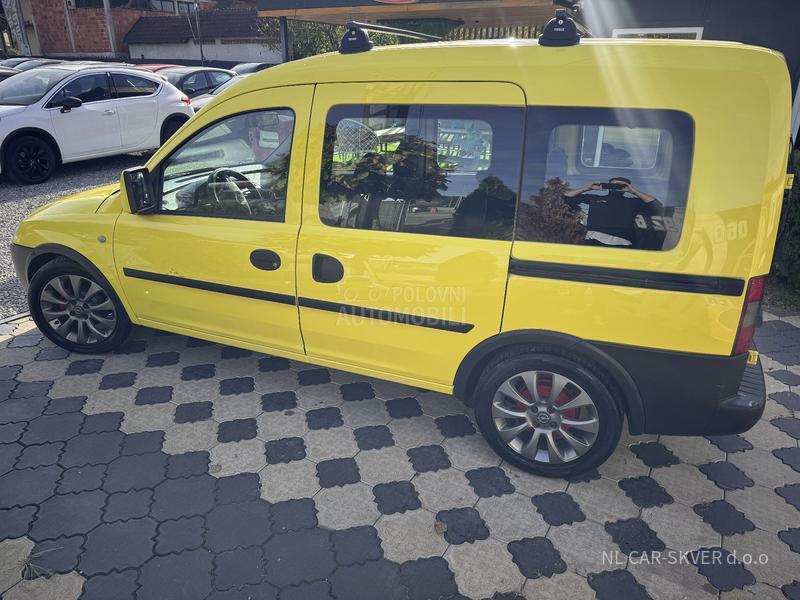 Opel Combo 1.4B COSMO