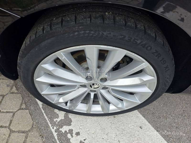 Škoda Superb 2.0 TDI 4X4 DSG